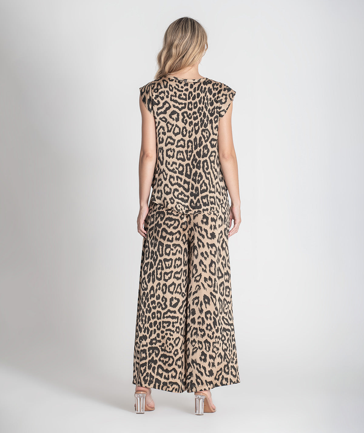 Blusa com animal print e botões 6411