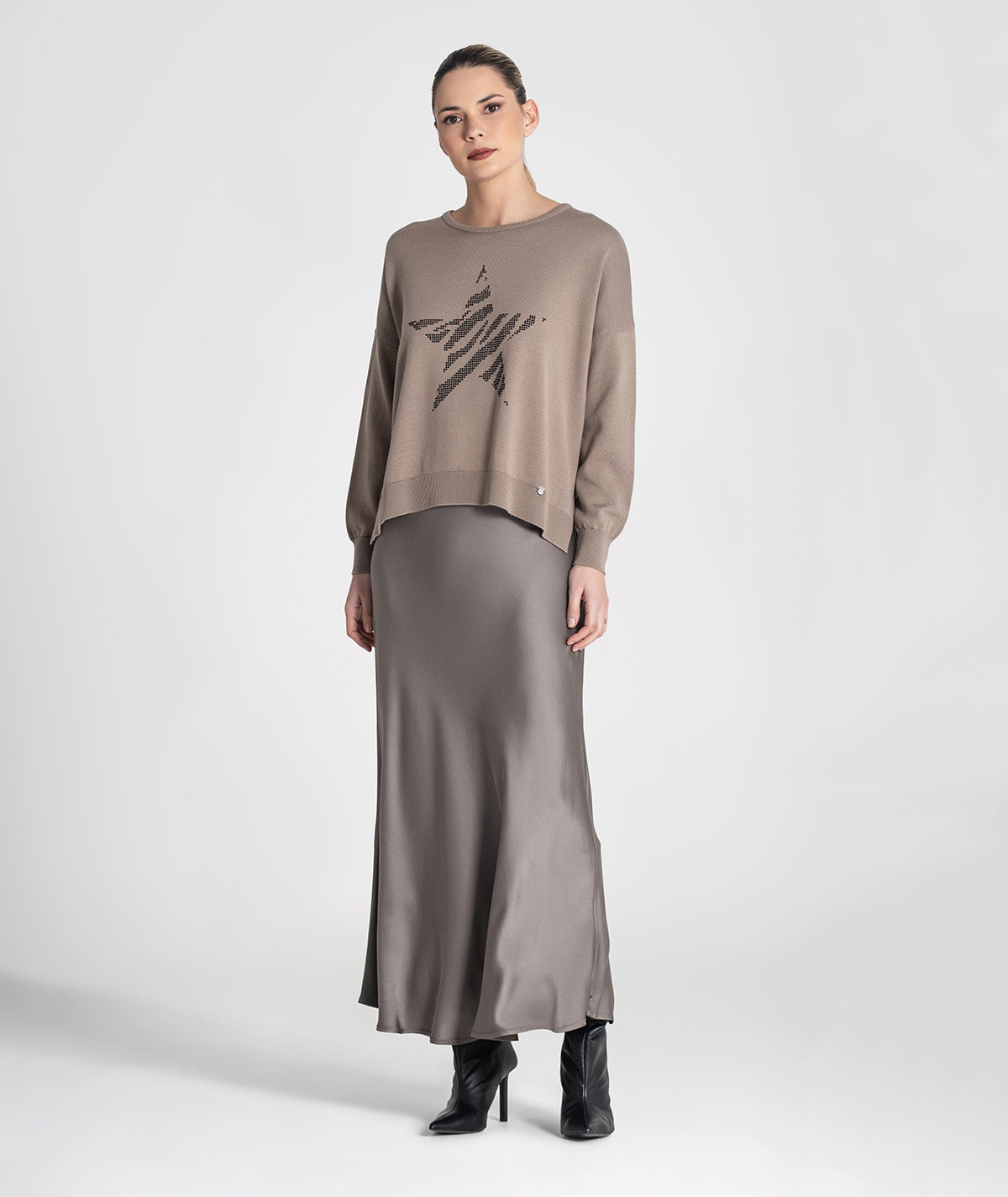 Long skirt with elastic waistband 6425