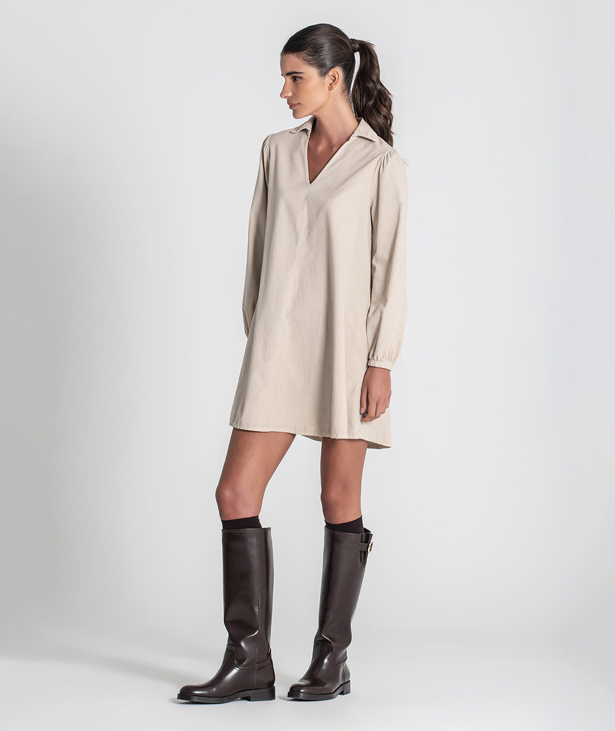 Vestido curto decote em v 6433