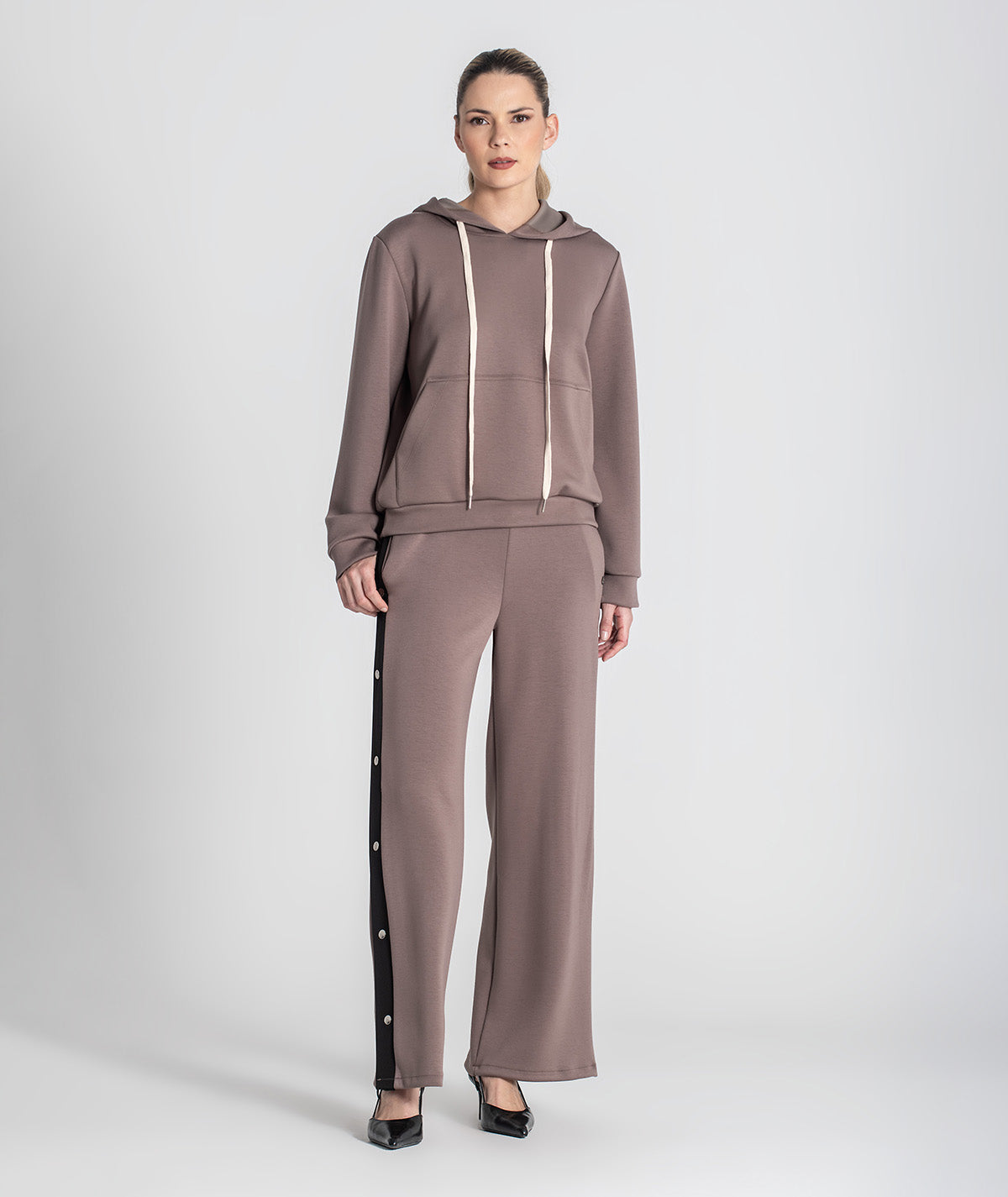 Camisola com cordão e capucho 6445