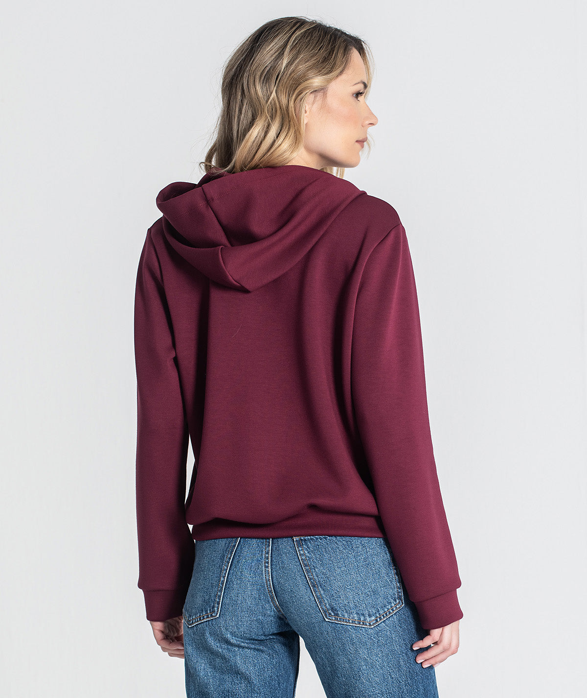 Camisola com cordão e capucho 6445