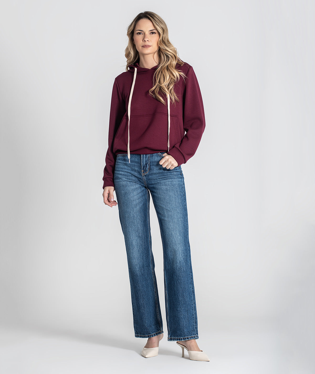 Camisola com cordão e capucho 6445