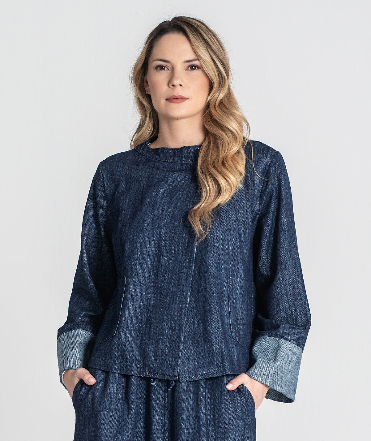 Casaco curto tencel com botão 6453