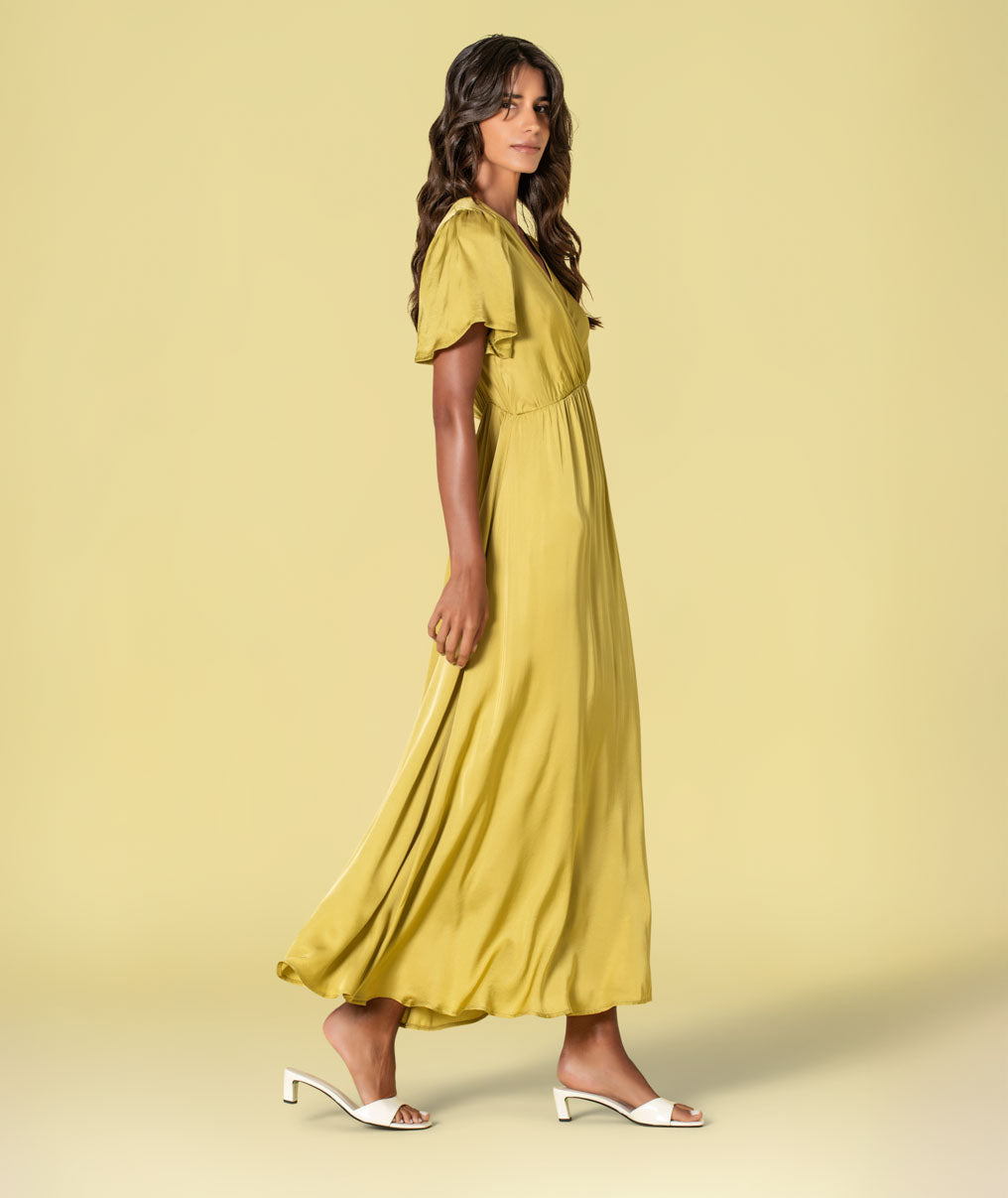 Vestido acetinado cruzado 6485
