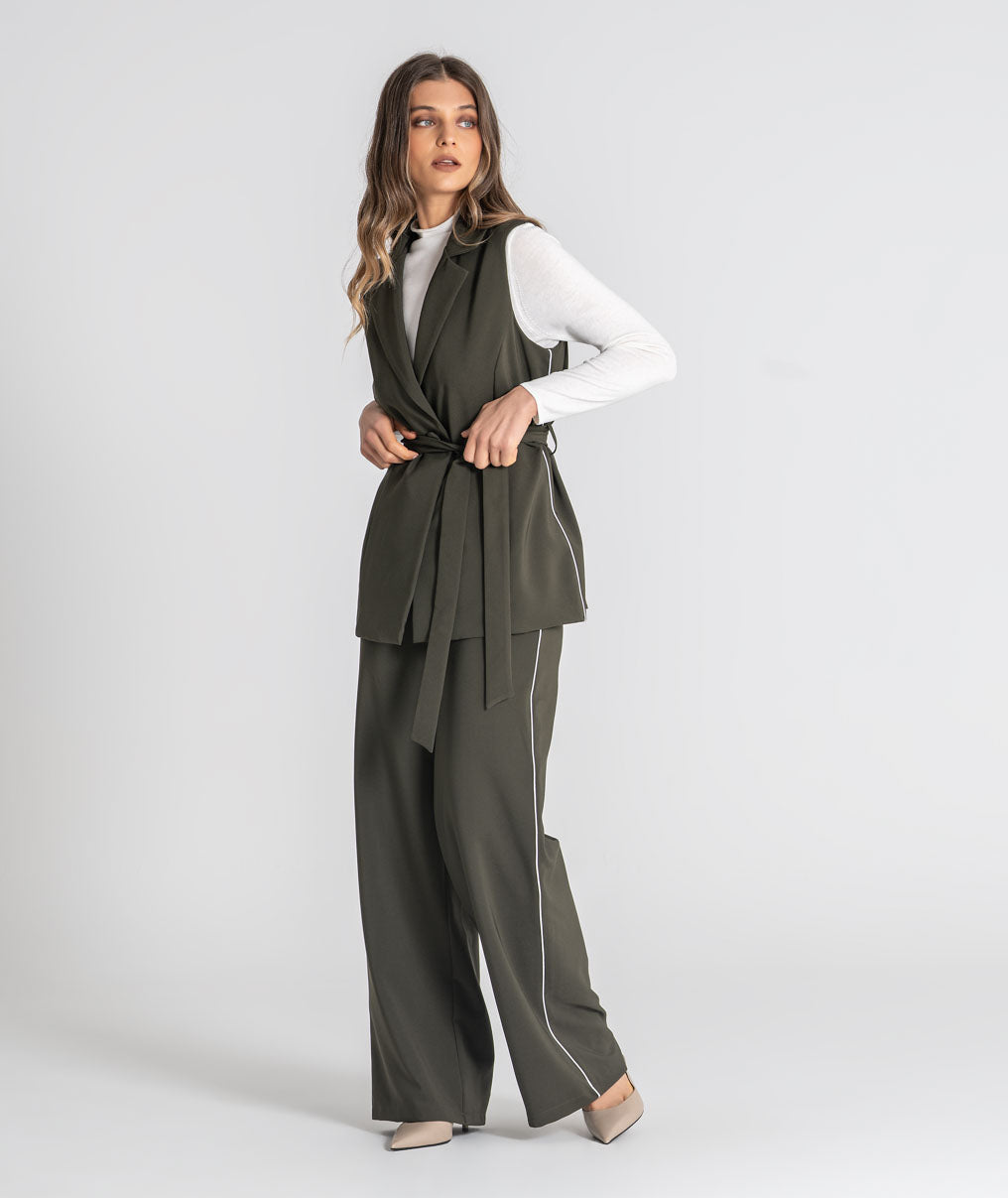 Waistcoat with belt and side stripe 6531
