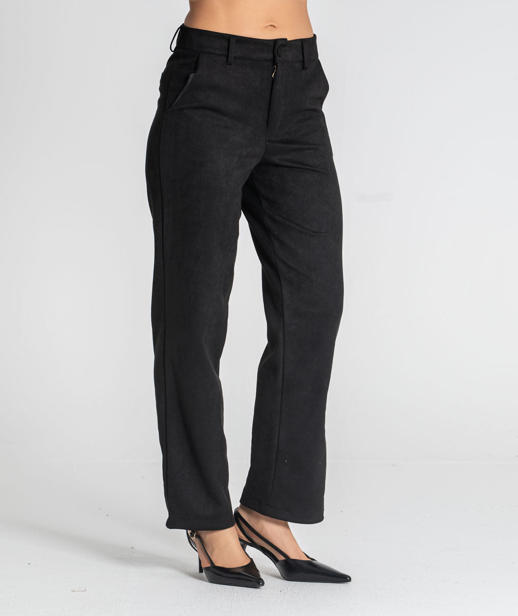 Trousers with covered button 6545