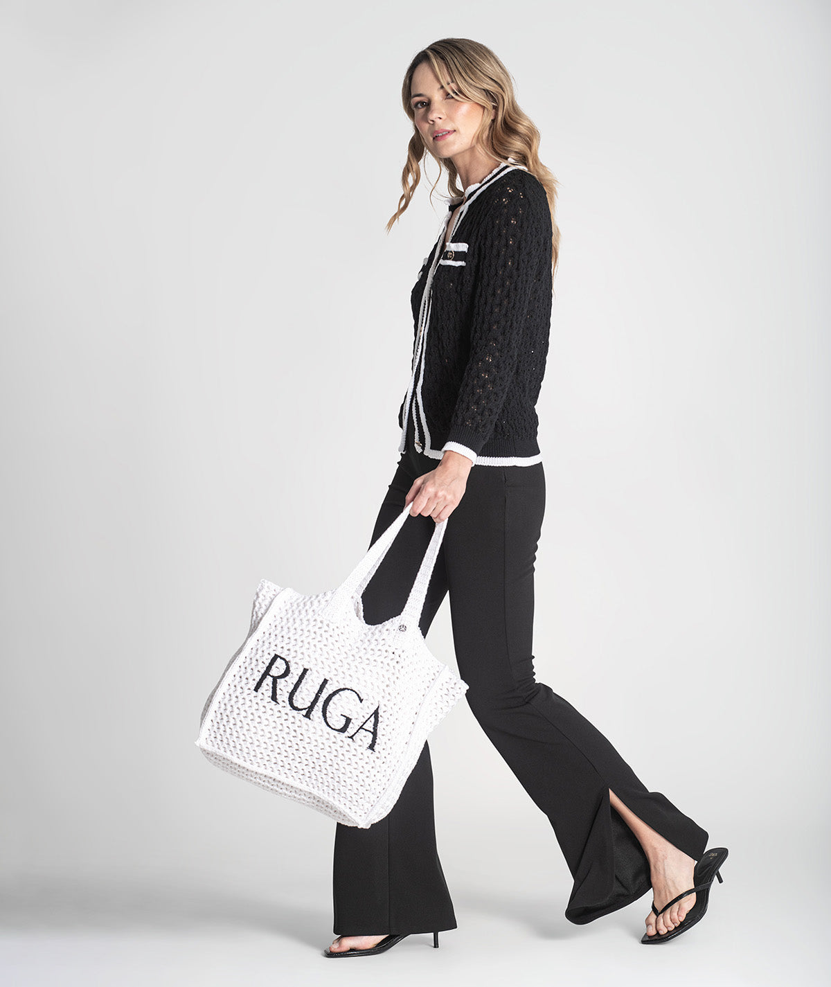 Embroidered wrinkle bag A054