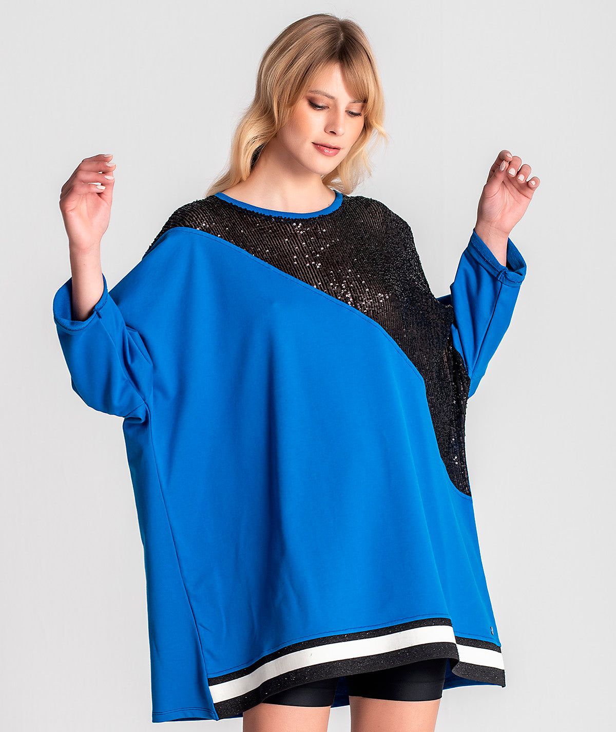 Sweater oversize com lantejoulas F050