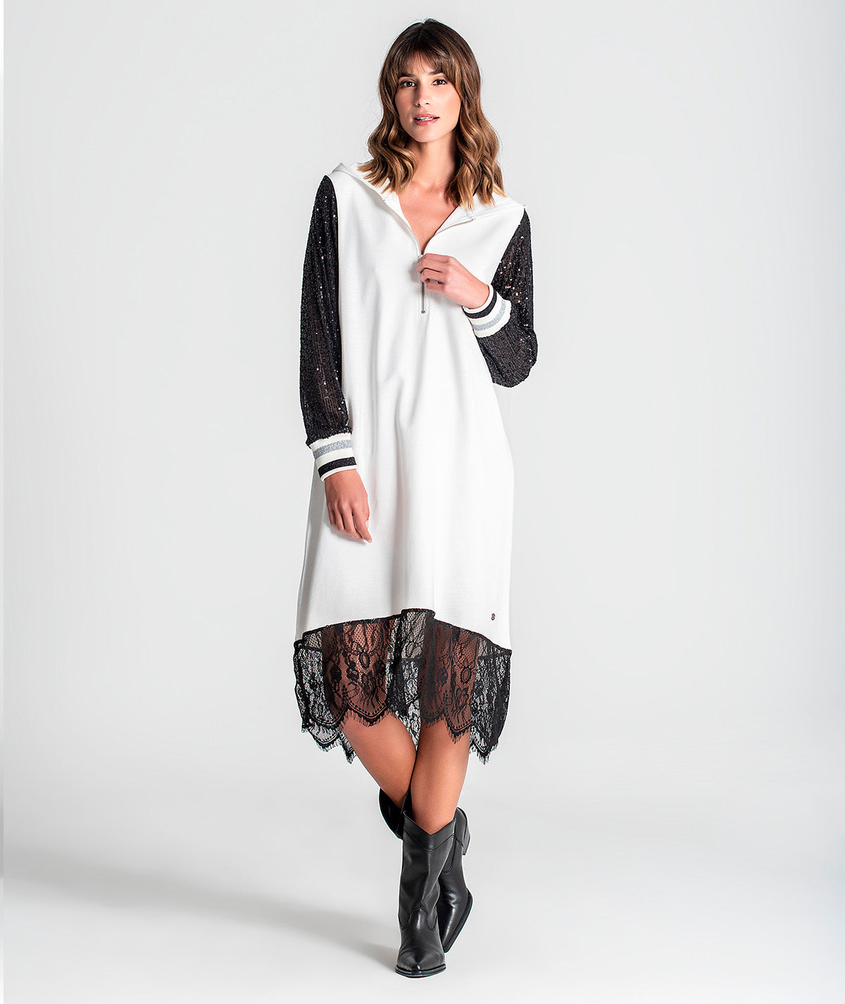 Vestido felpa com renda e lantejoulas F051