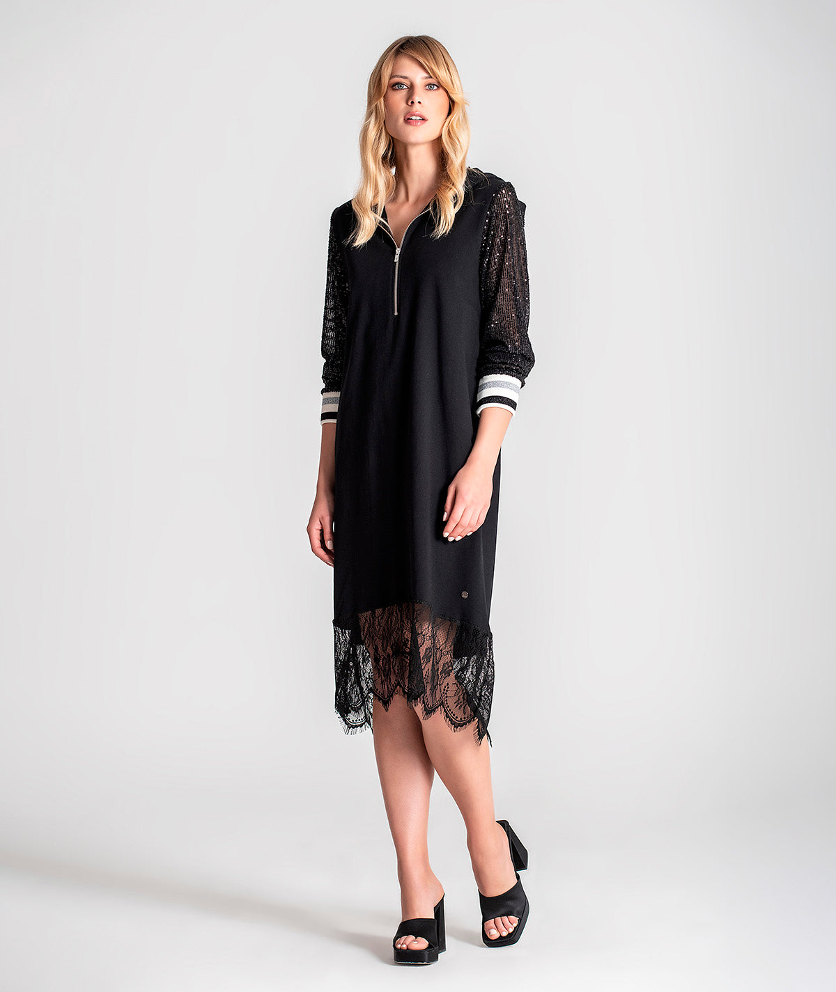 Vestido felpa com renda e lantejoulas F051
