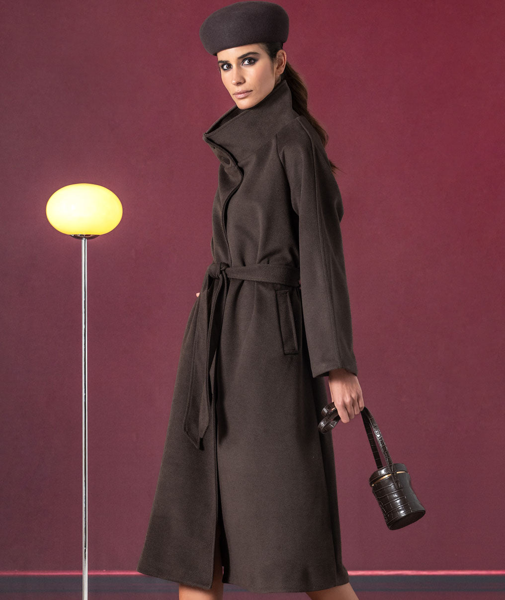 Long coat with belt C207