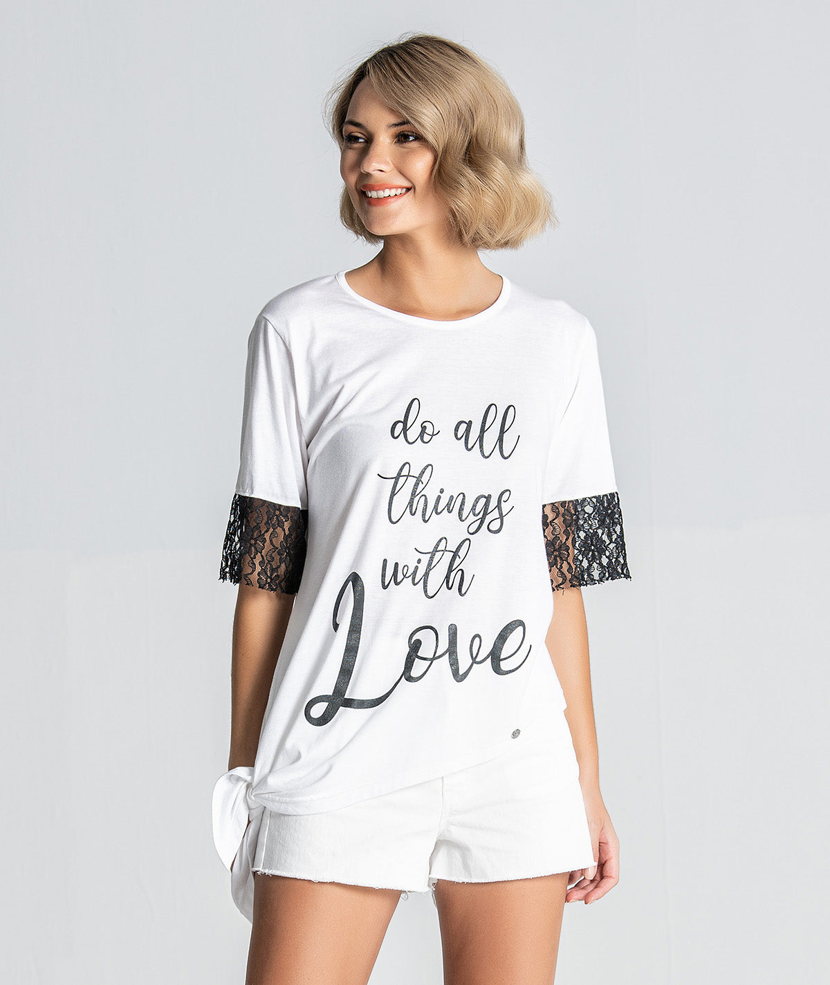 T‐shirt assimétrica com estampado T053