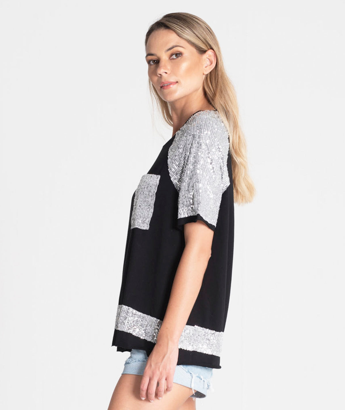 T‐shirt com mangas e detalhes em lantejoulas T075