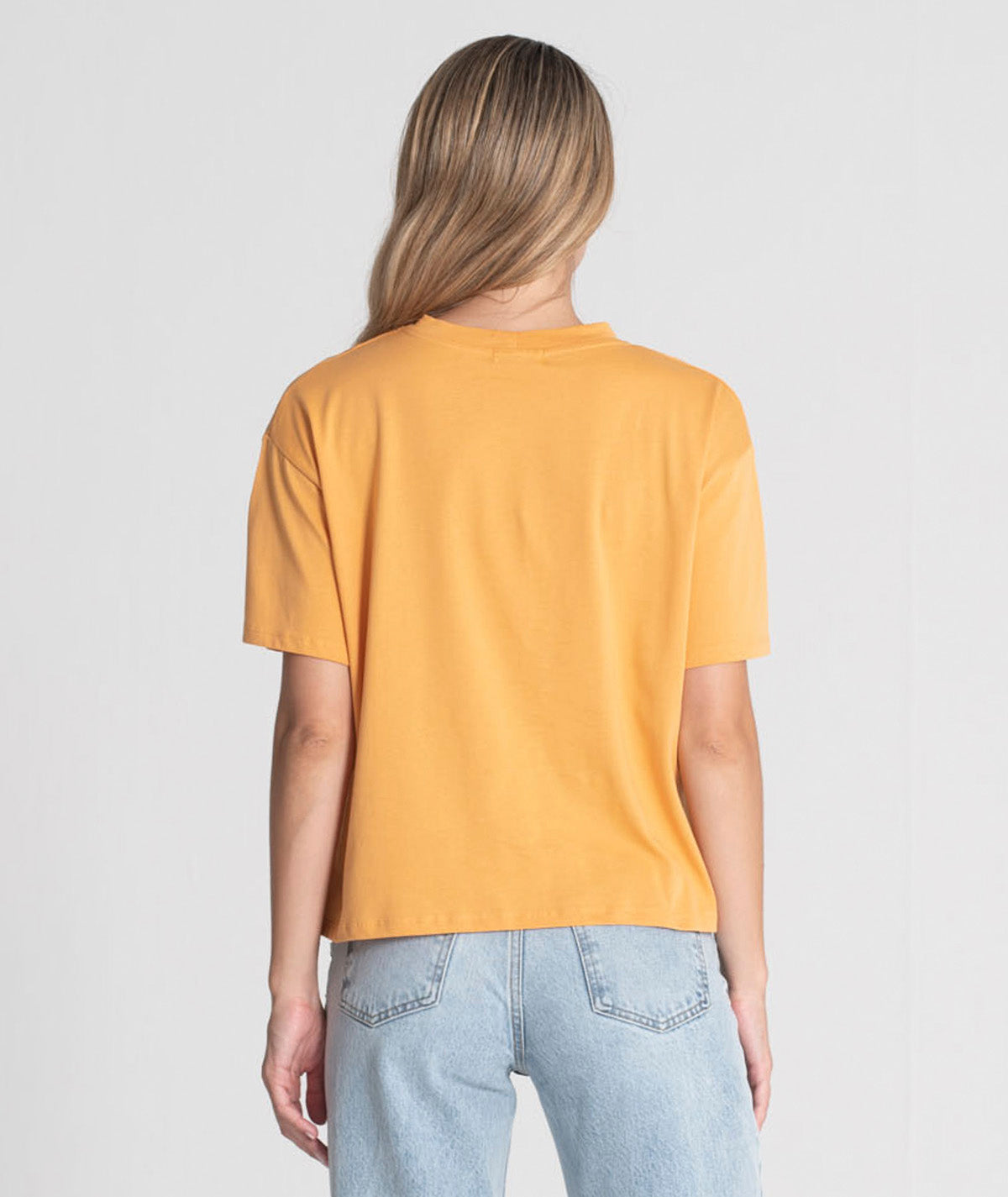 T‐shirt com ilhós e estampado T078