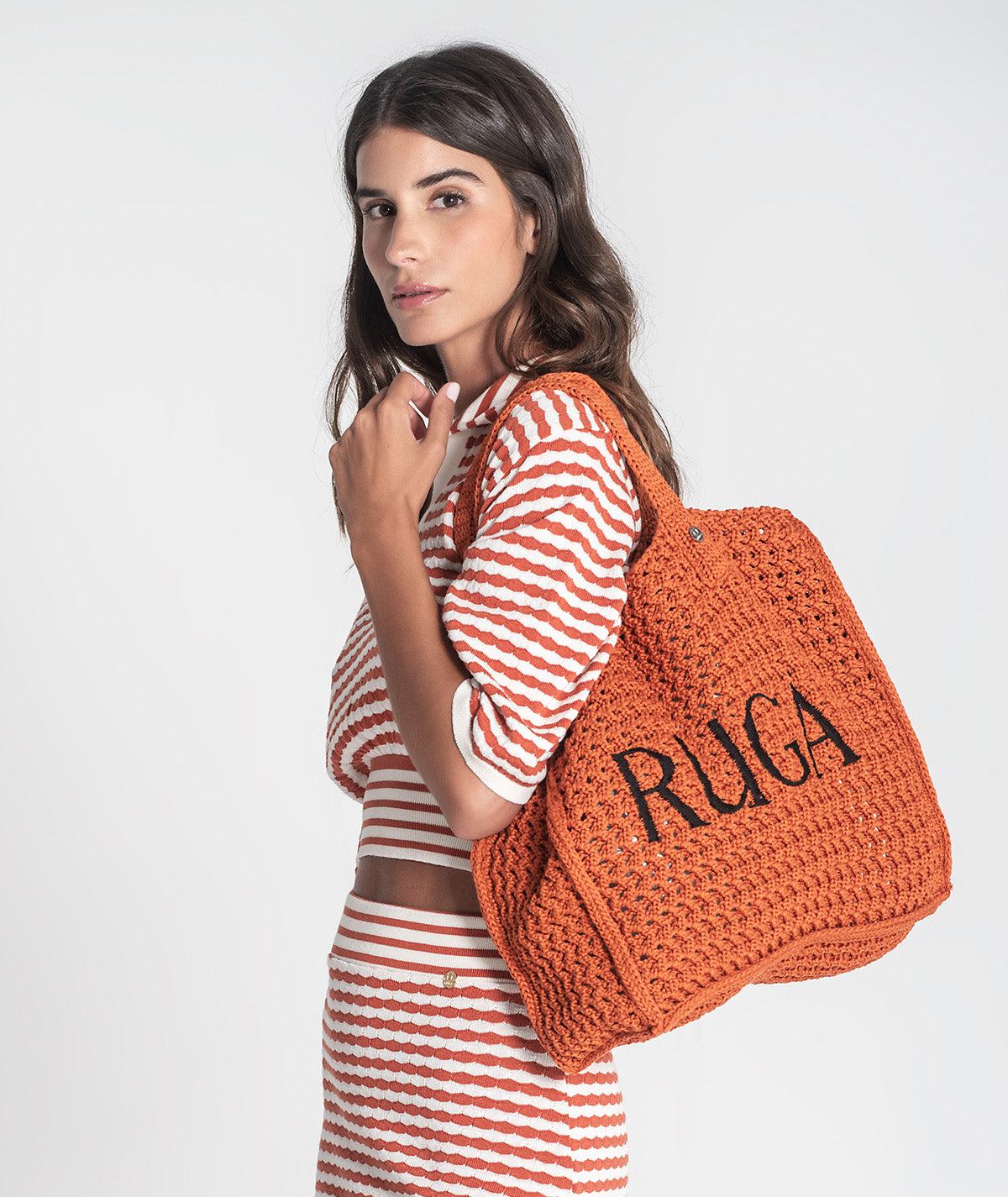 Embroidered wrinkle bag A054