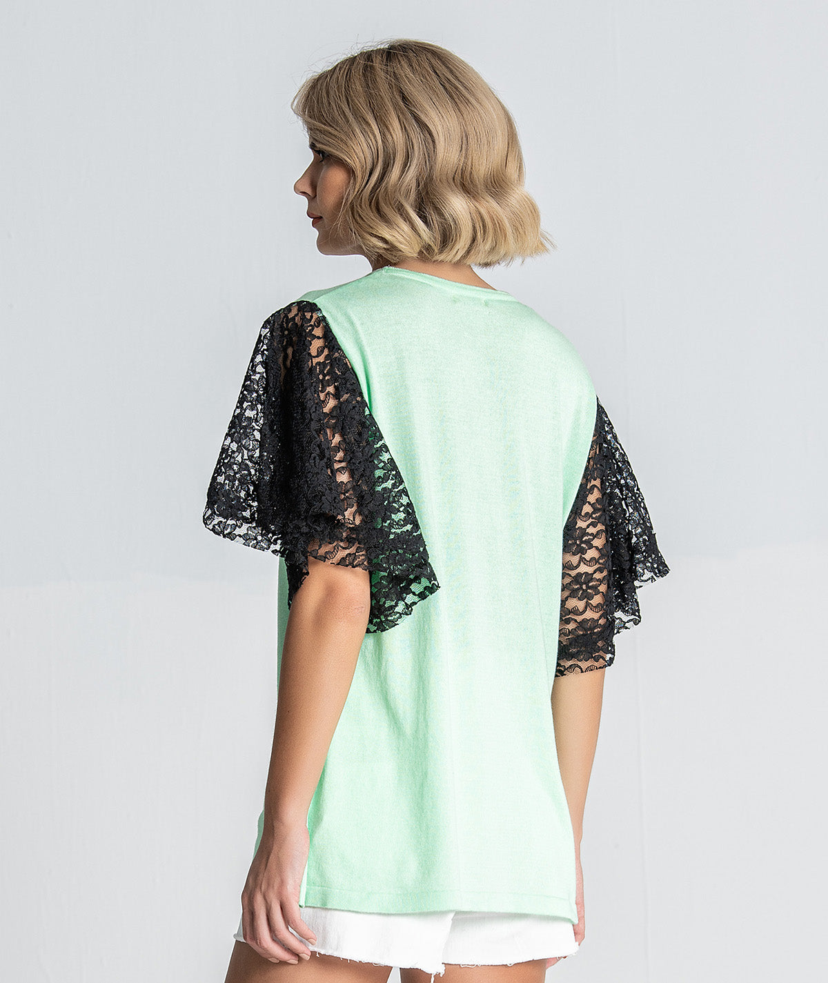 Camisola com manga em renda 1928