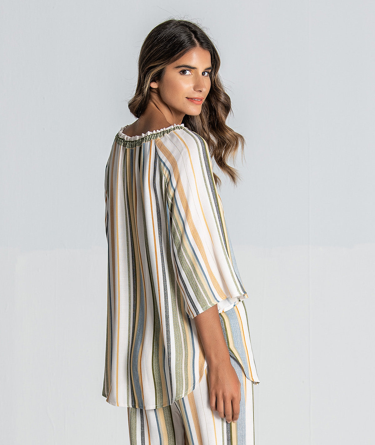 Blusa às riscas com cordão 2843