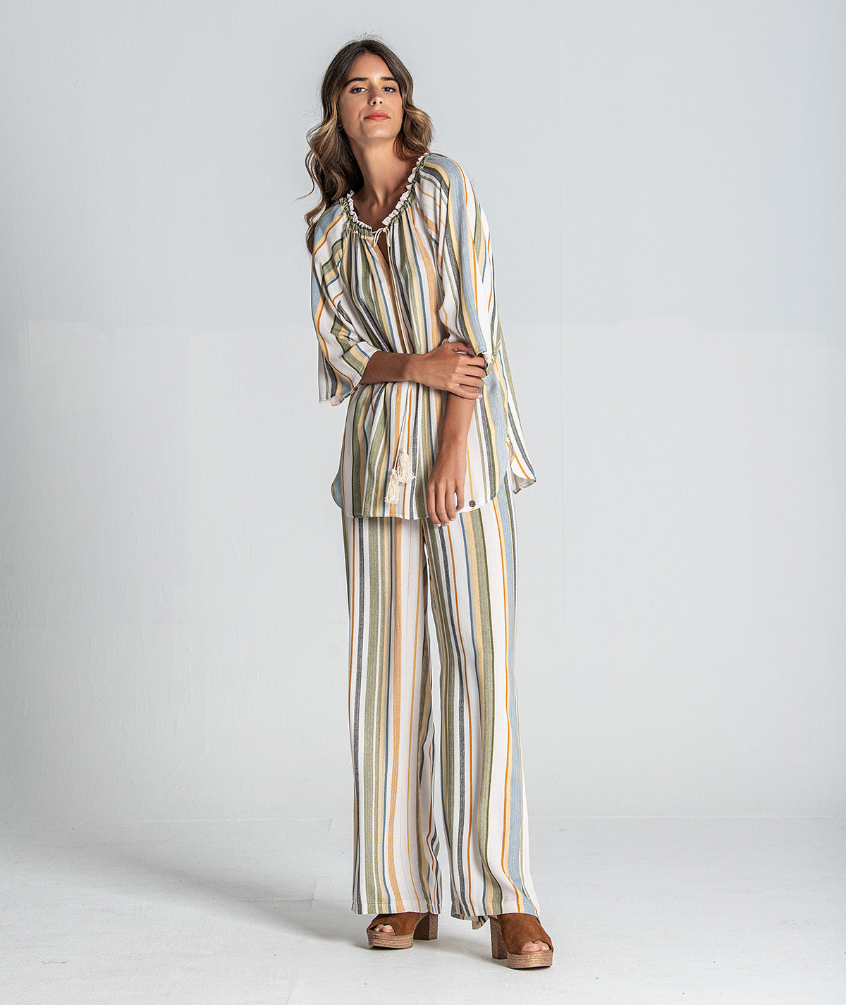 Blusa às riscas com cordão 2843