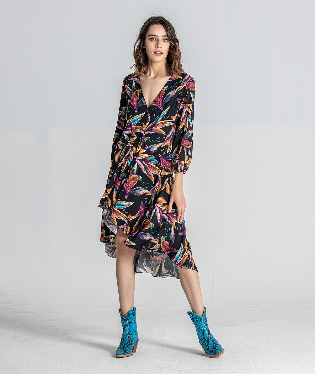 Vestido com folhos 2855