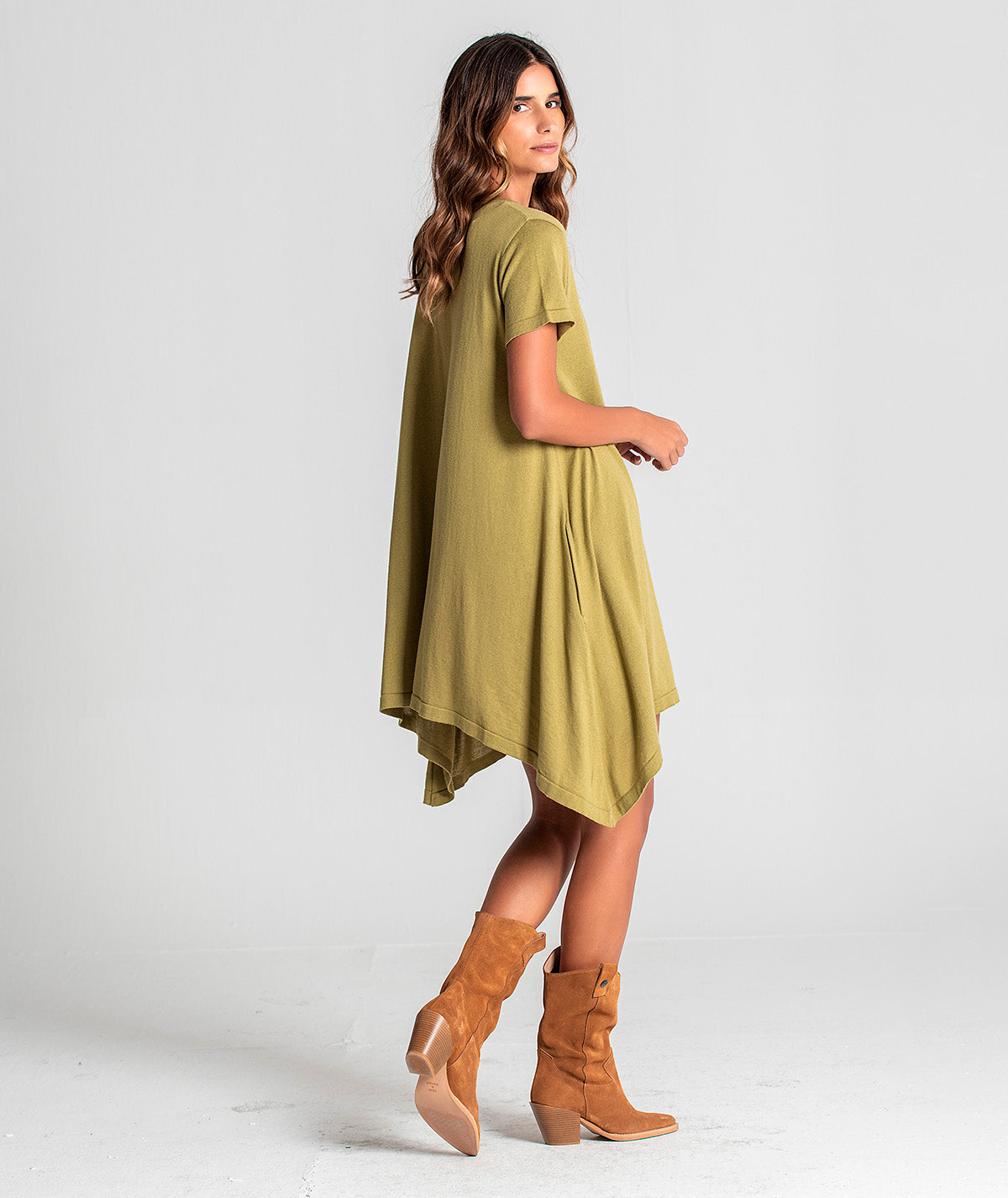 Vestido básico decote em V 3143