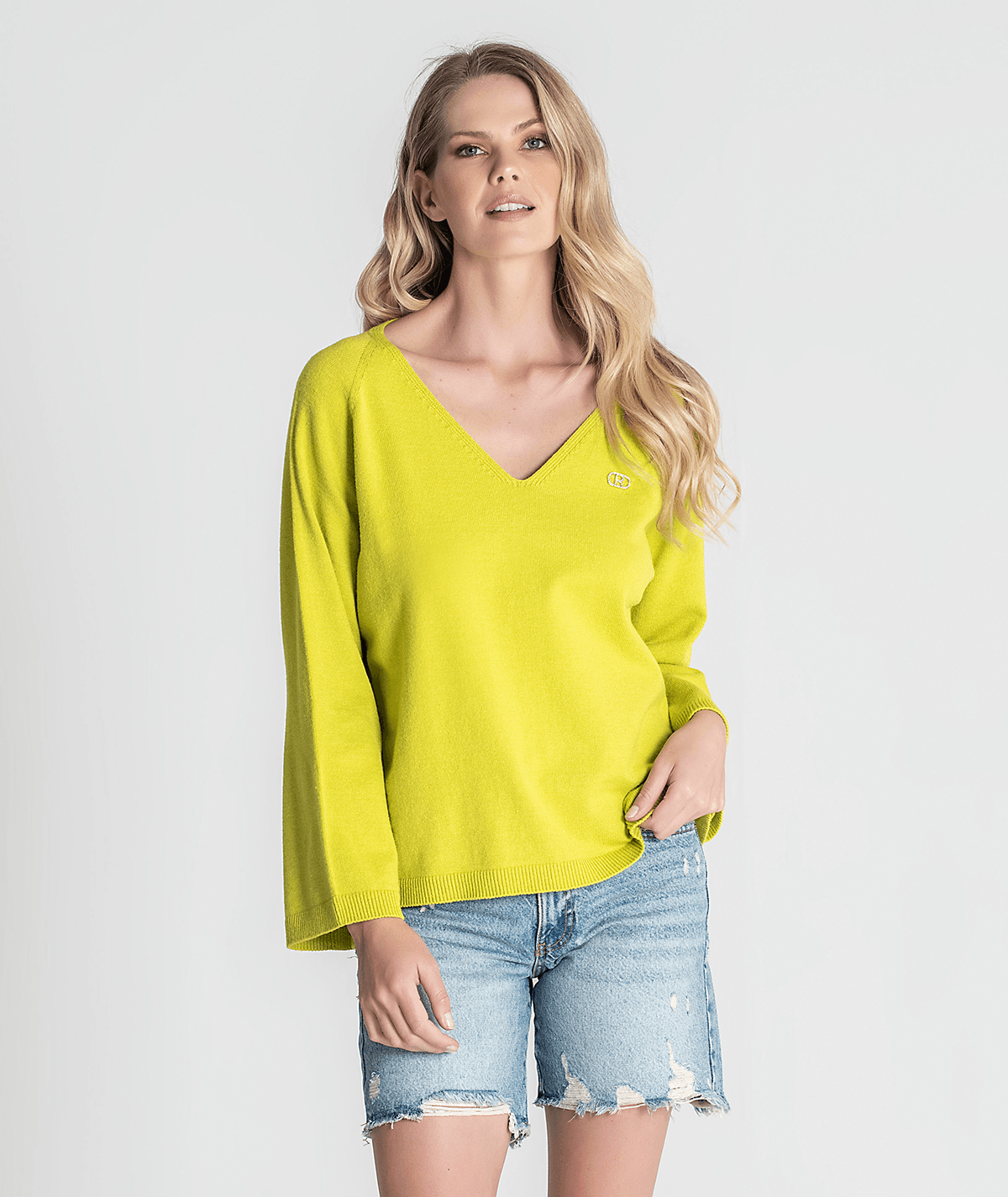 V-neck sweater with detail 3330