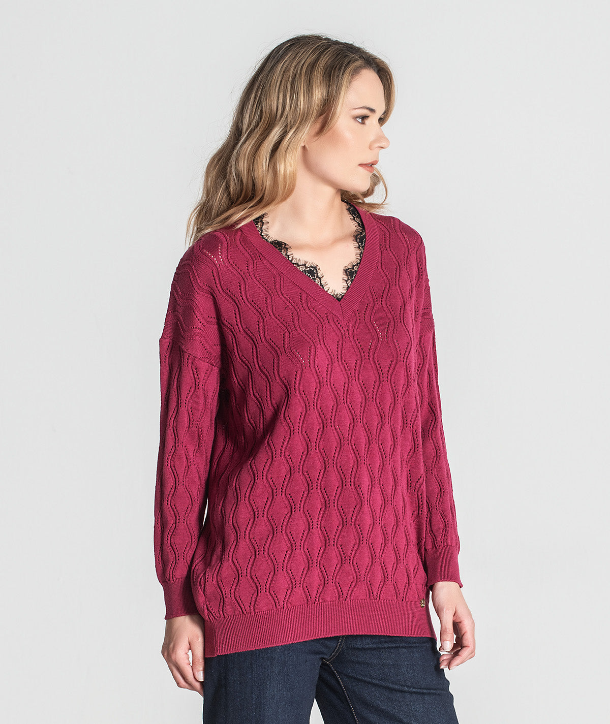 Camisola perfurada com renda 3351