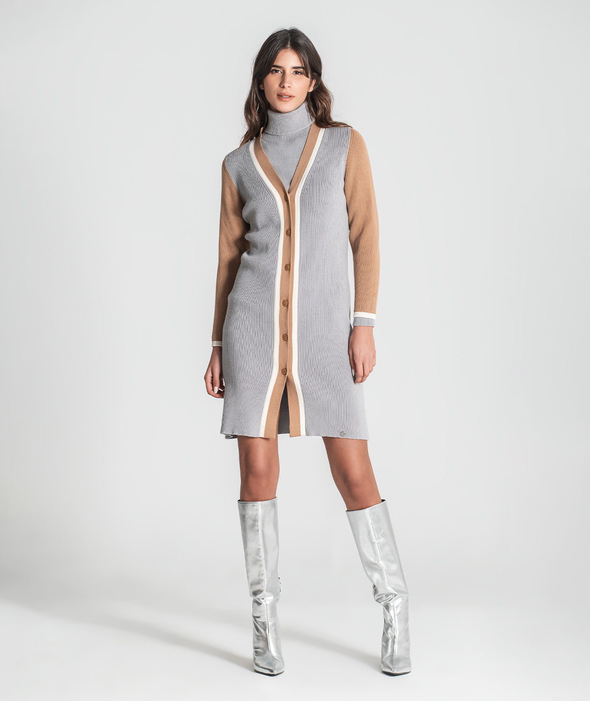 Vestido com contrastes 3354