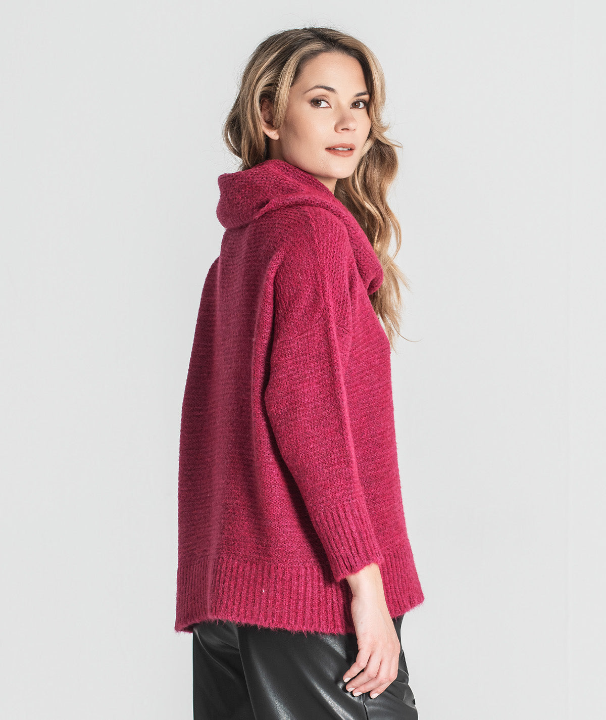 Camisola oversize com gola larga 3358