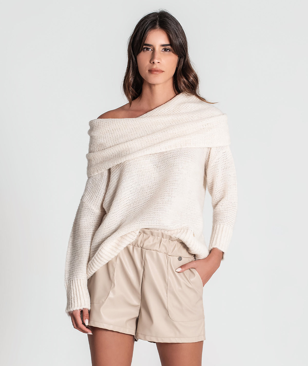 Camisola oversize com gola larga 3358