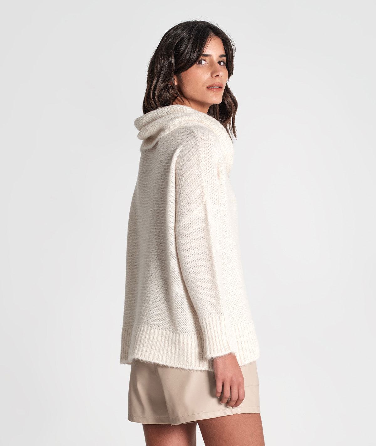 Camisola oversize com gola larga 3358