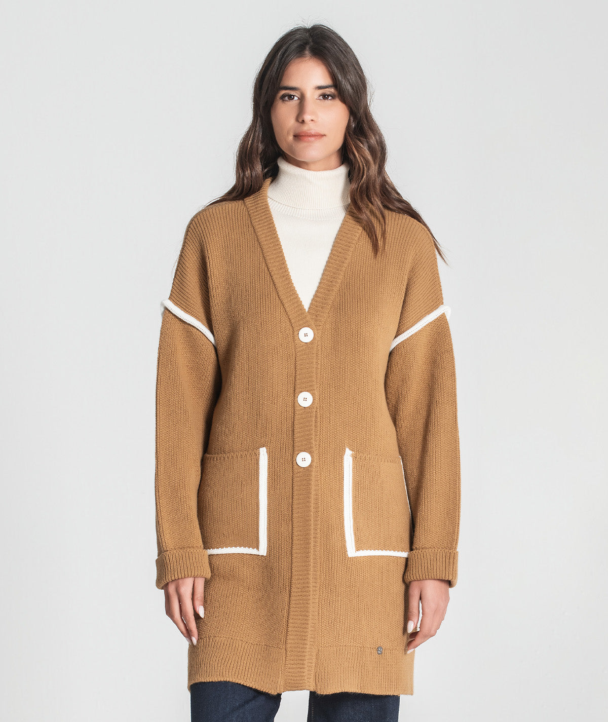 Casaco com bolsos e contrastes 3362