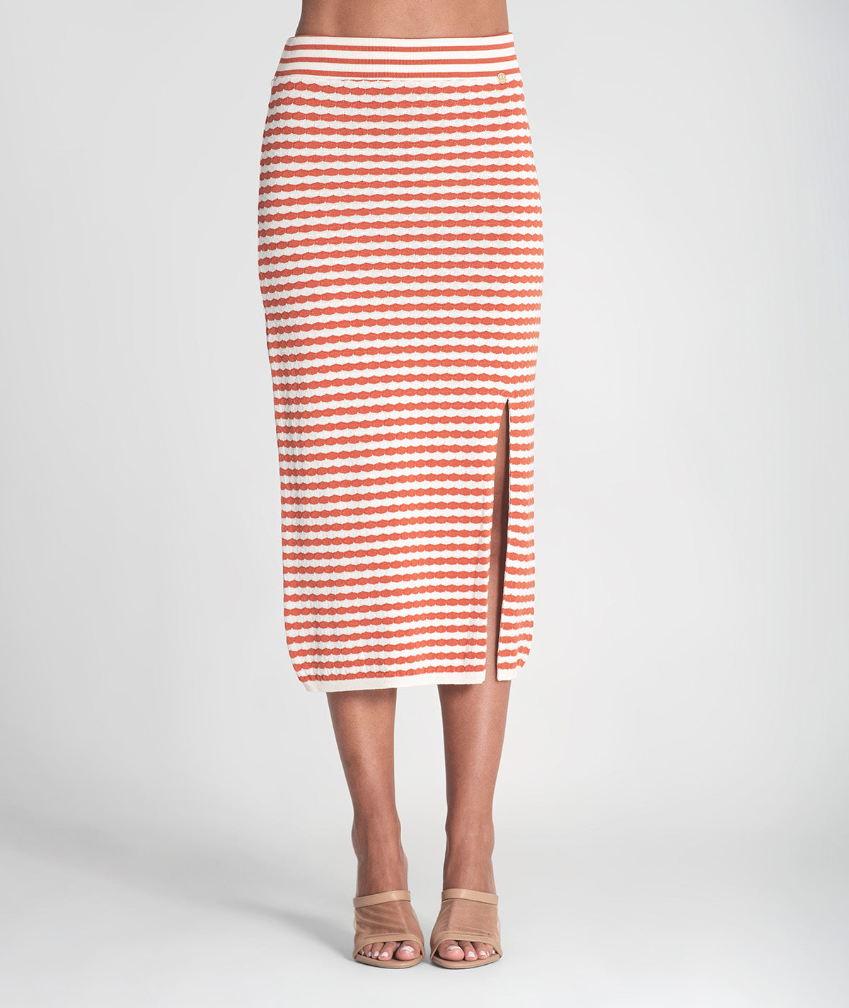 Saia com perfurados 3386