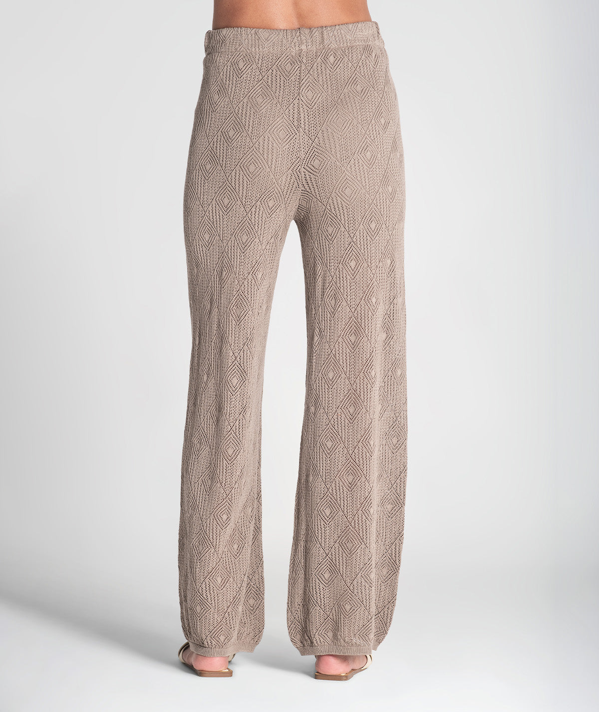 Calças perfuradas 3388