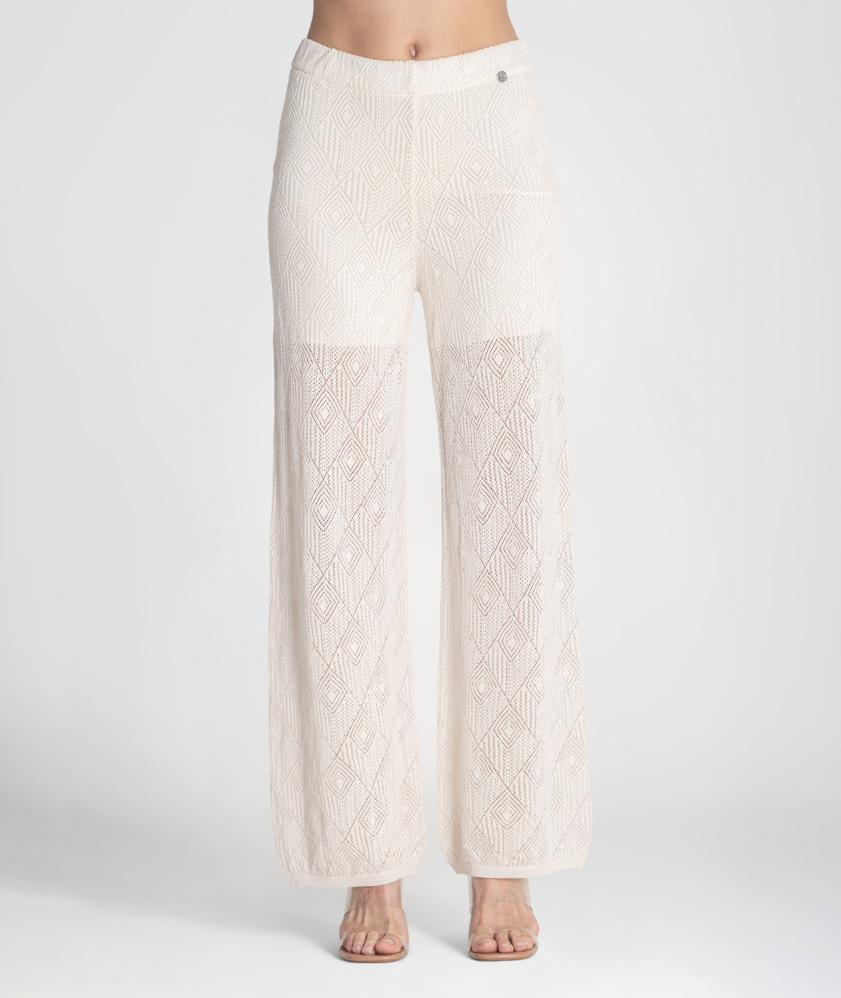 Calças perfuradas 3388