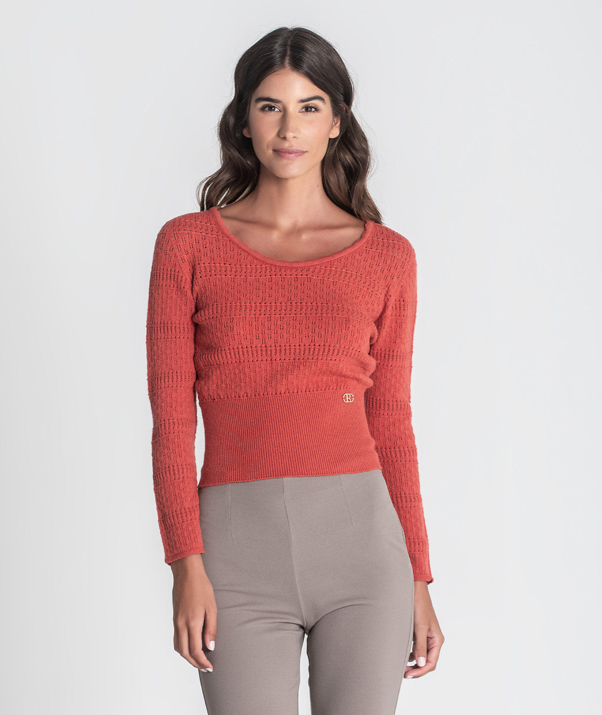 Camisola perfurada 3389