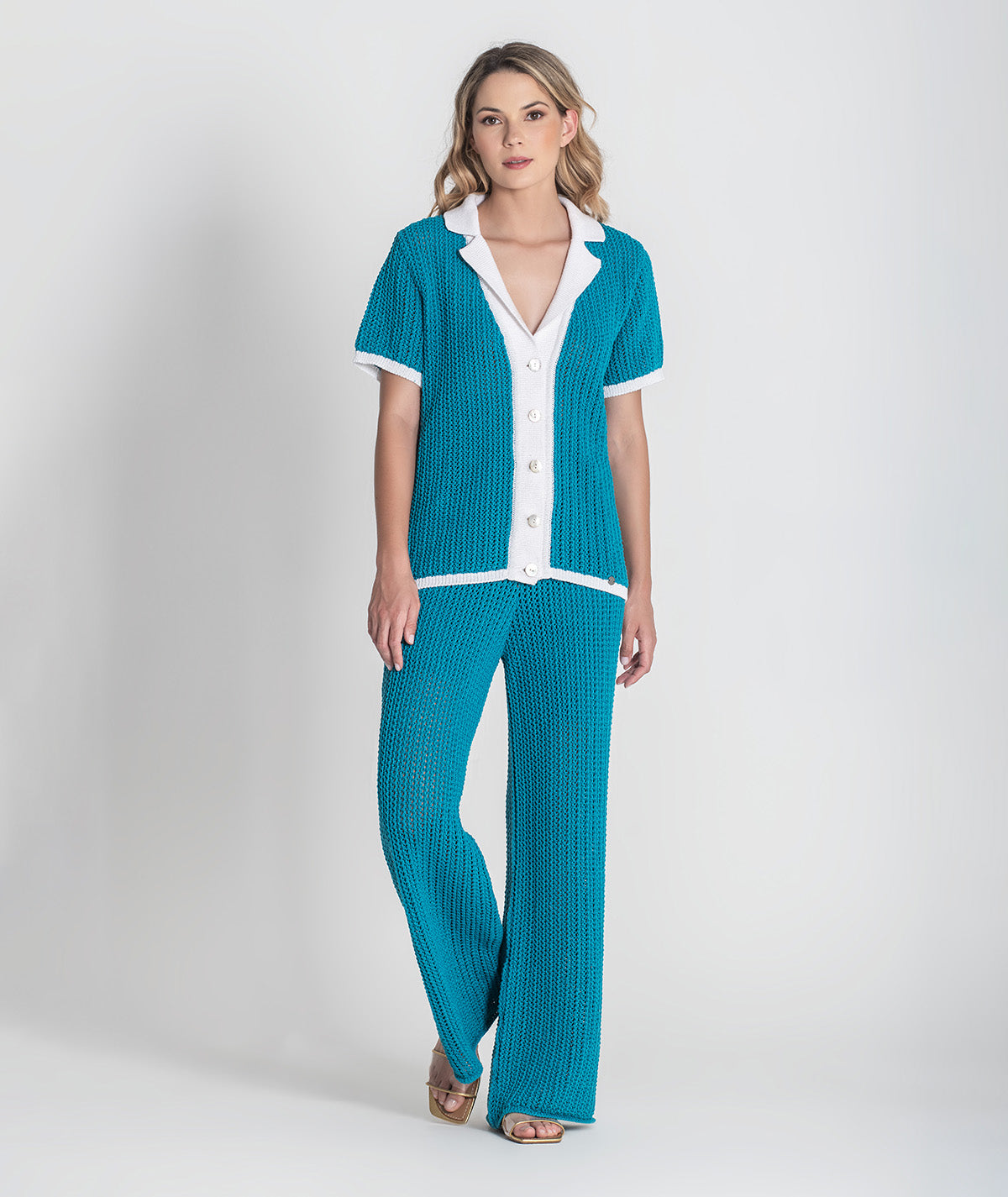 Casaco perfurado com contrastes 3393