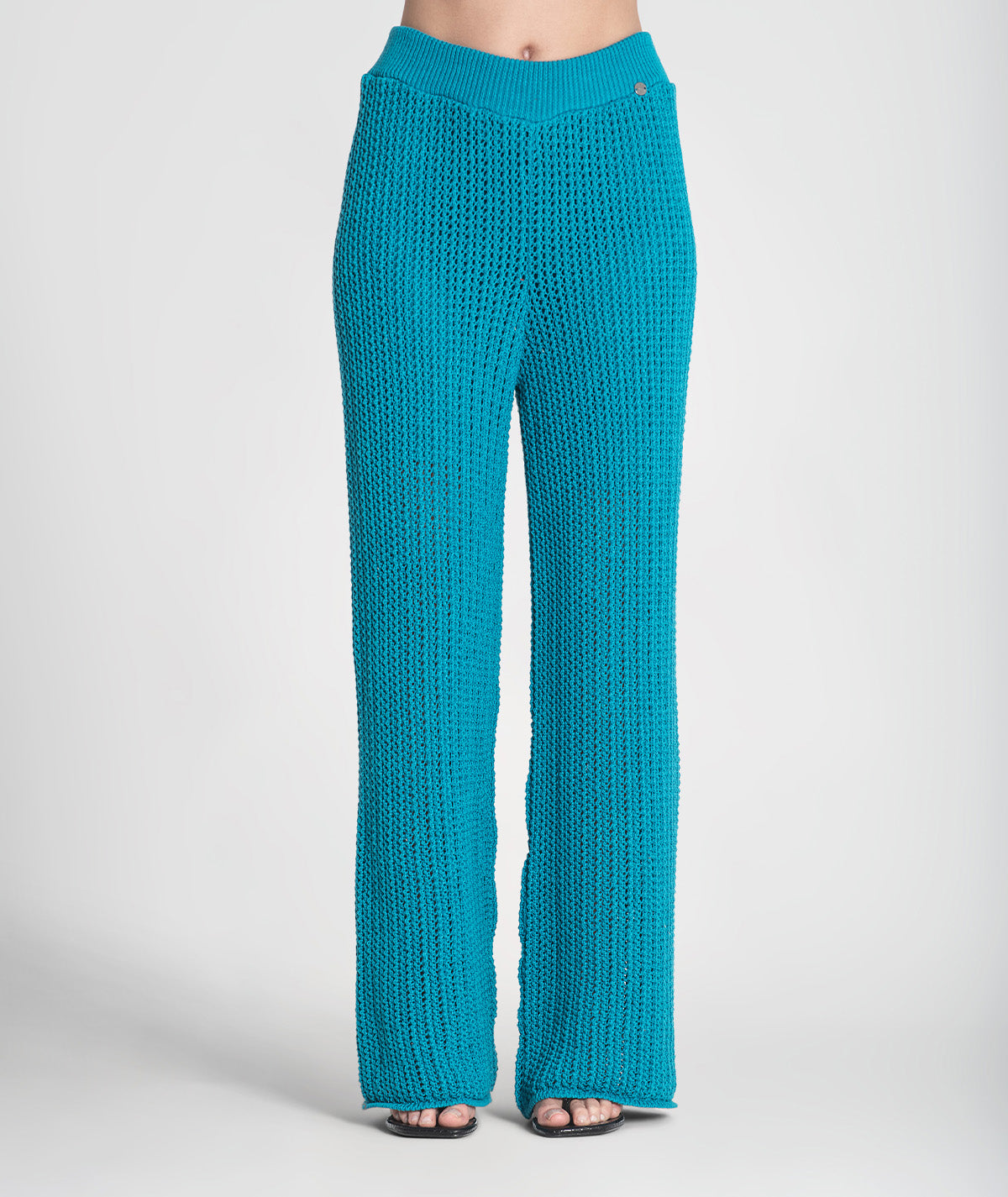 Calças perfuradas 3394