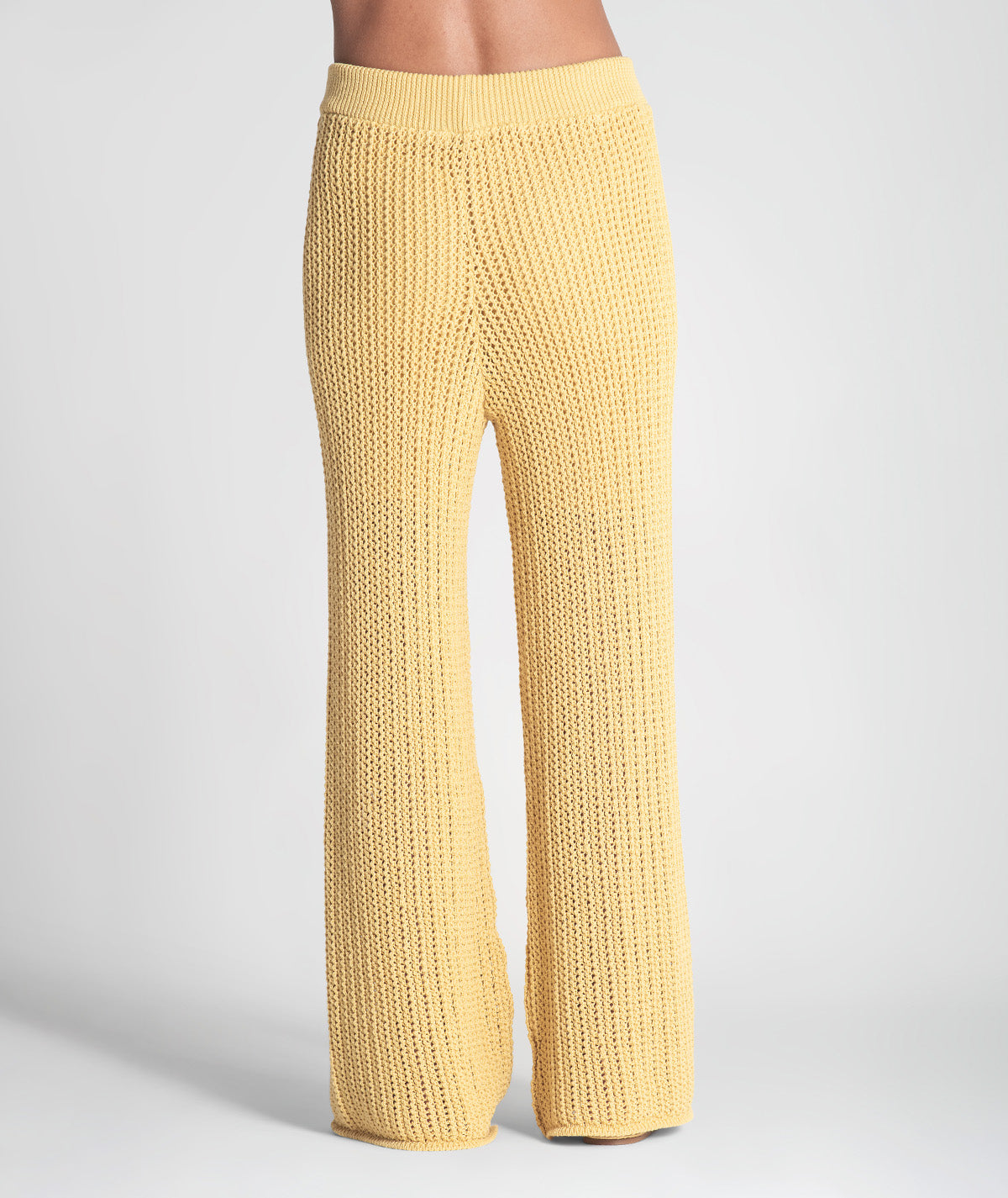 Calças perfuradas 3394