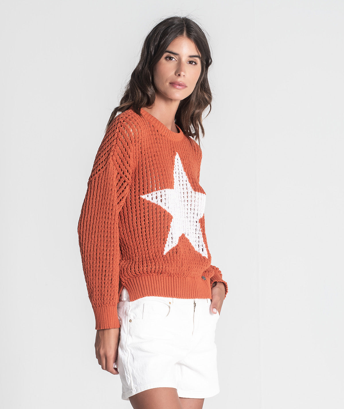 Camisola perfurada com estrela 3396