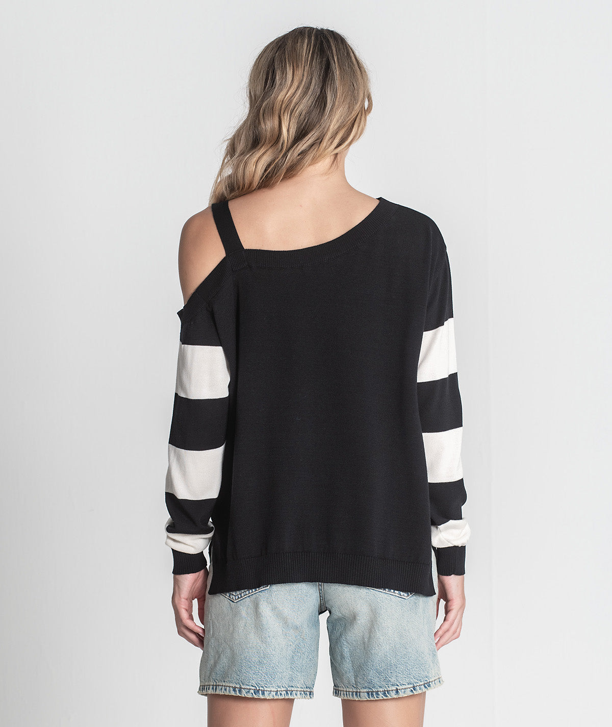 Camisola mangas riscas com fivela R 3403