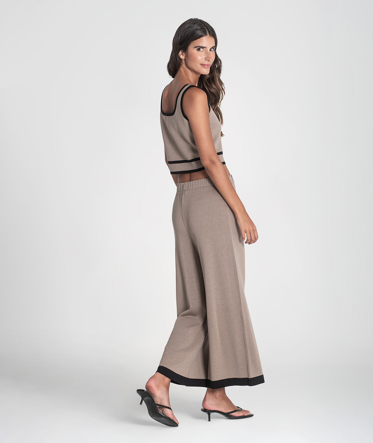 Top com contrastes 3410