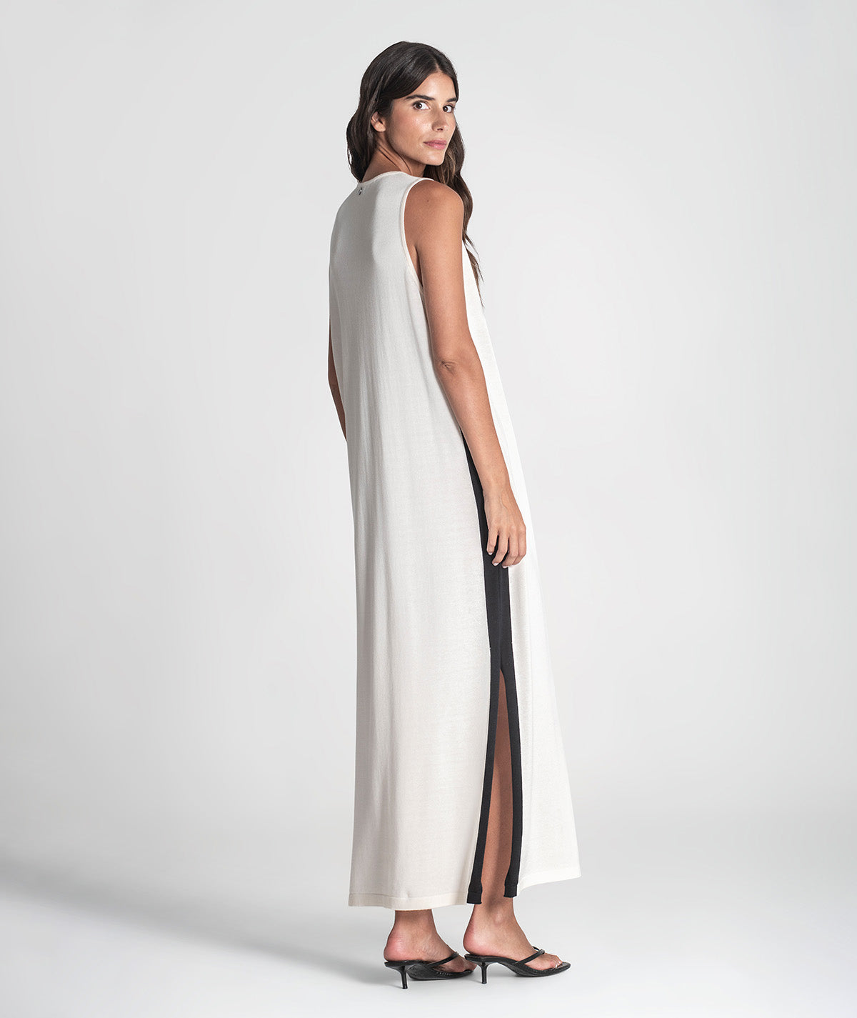 Vestido com contrastes de cor 3413