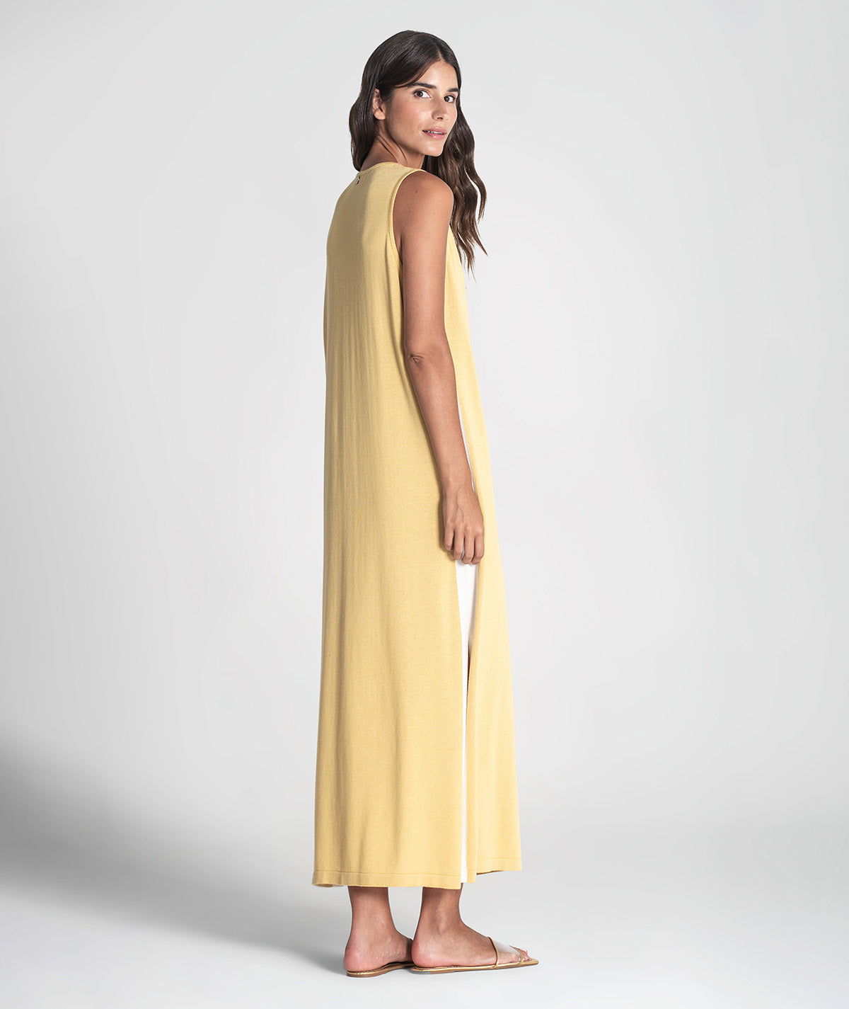 Vestido com contrastes de cor 3413
