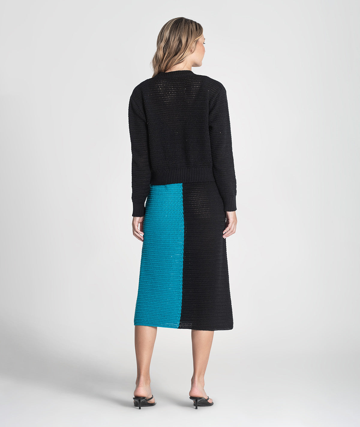 Casaco perfurado com fecho 3415