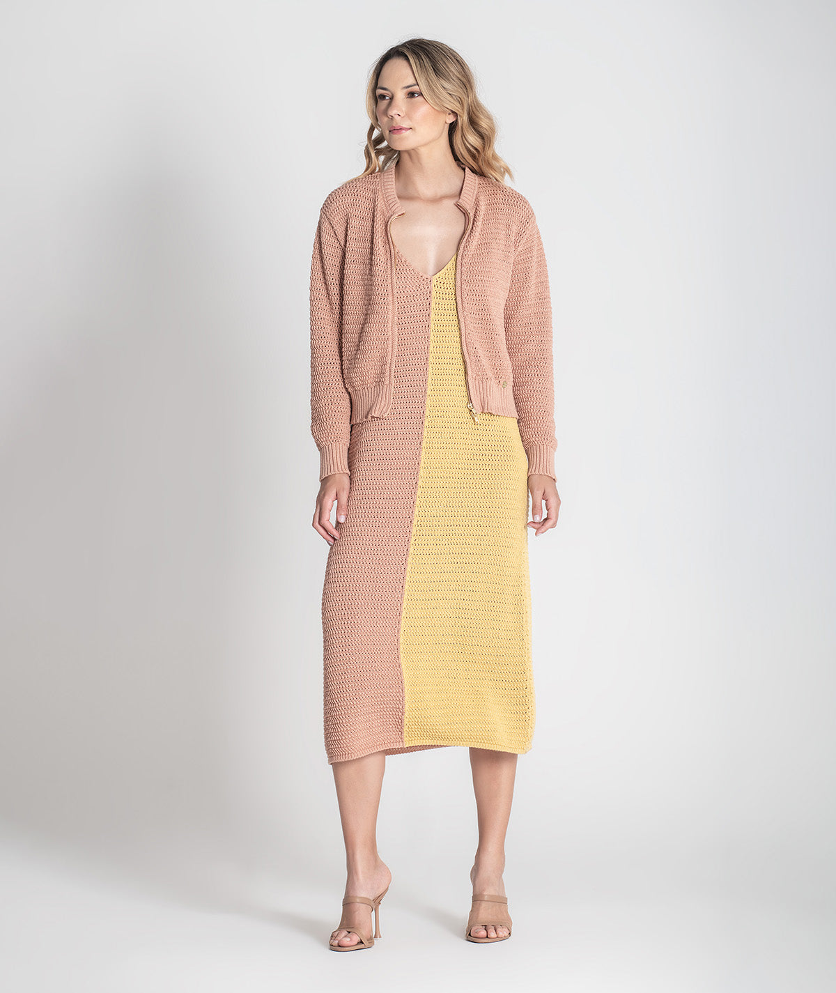 Casaco perfurado com fecho 3415