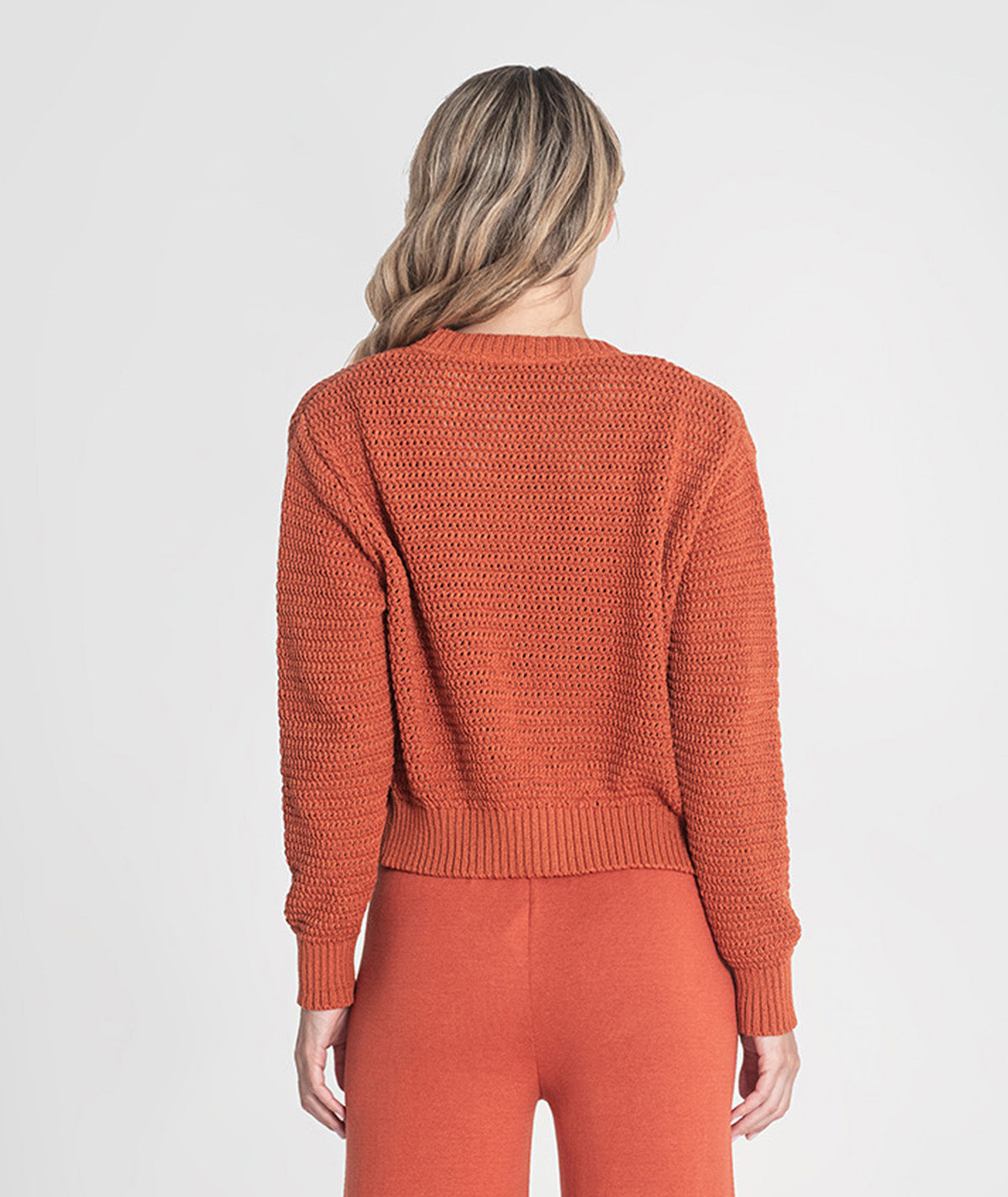 Casaco perfurado com fecho 3415