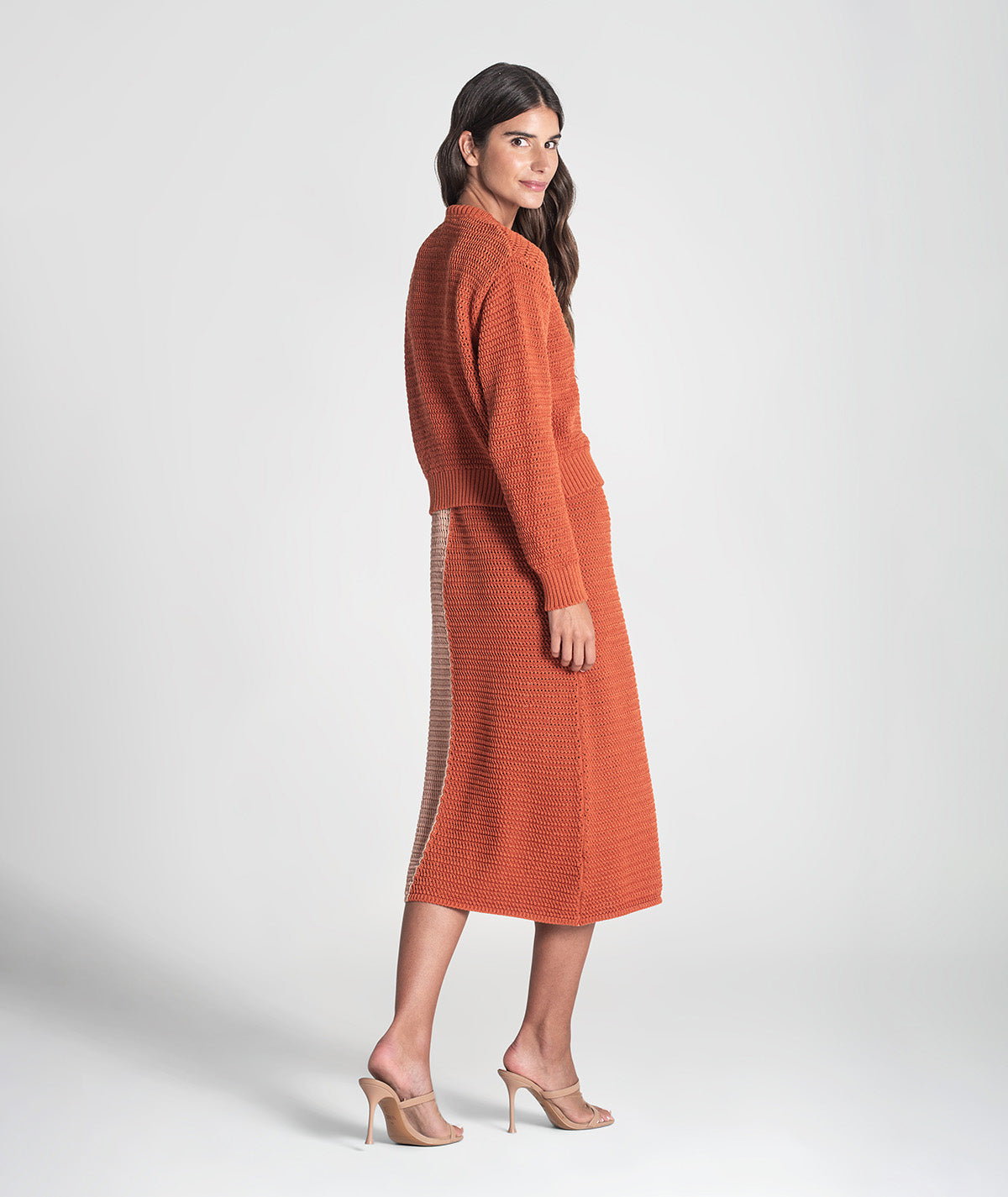 Casaco perfurado com fecho 3415