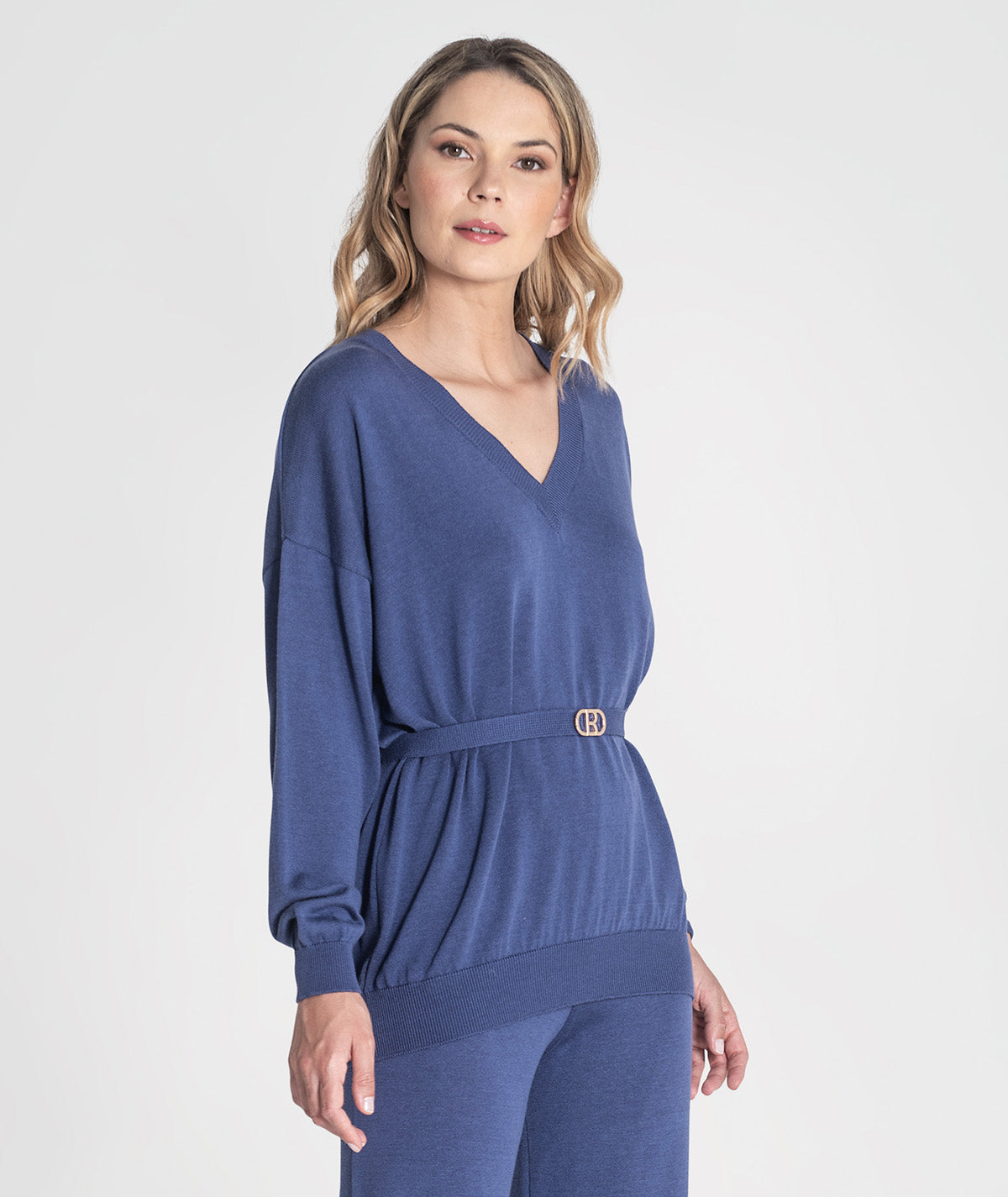 Camisola decote em v com cinto 3426