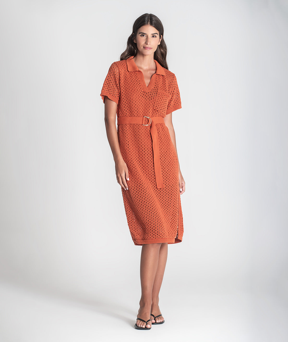 Vestido perfurado com chapa r no bolso 3428