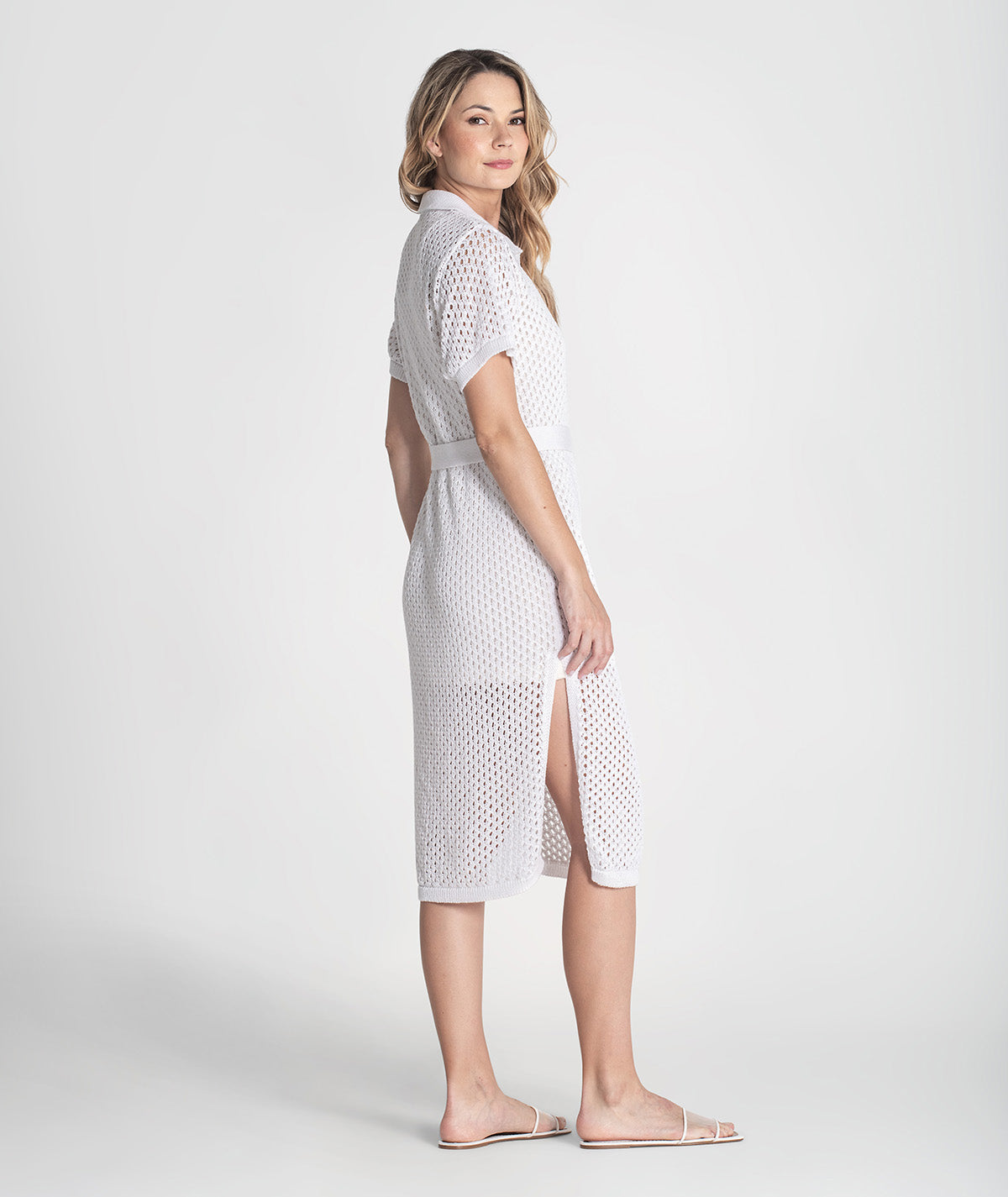 Vestido perfurado com chapa r no bolso 3428